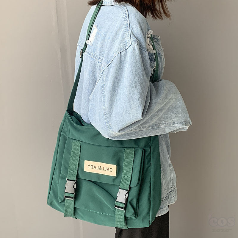 【一番人気】韓国 通販 人気 安い ナイロン ファスナー 肩掛け斜め掛け 無地 カジュアル 大容量 ショルダーバッグ·ハンドバッグ