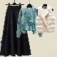 ホワイト/ベスト＋グリーン/セーター+ブラック/スカート